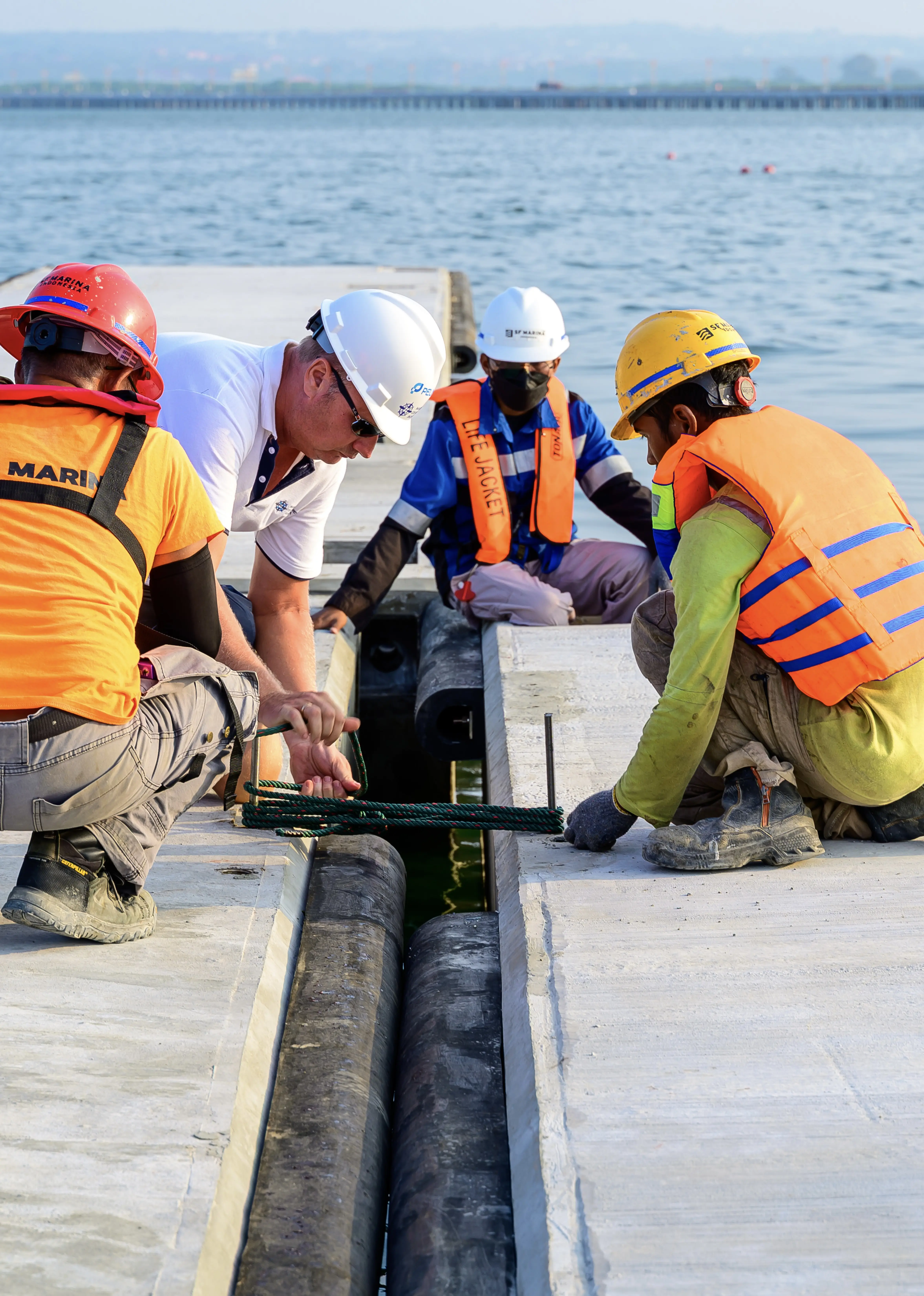 Floating concrete pontoons installed at Bali Benoa Marina